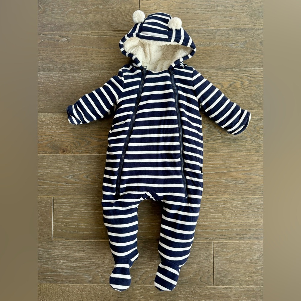 Baby Gap Sherpa Hoodie One Piece Striped Bear Snowsuit 🐻 6-12 months